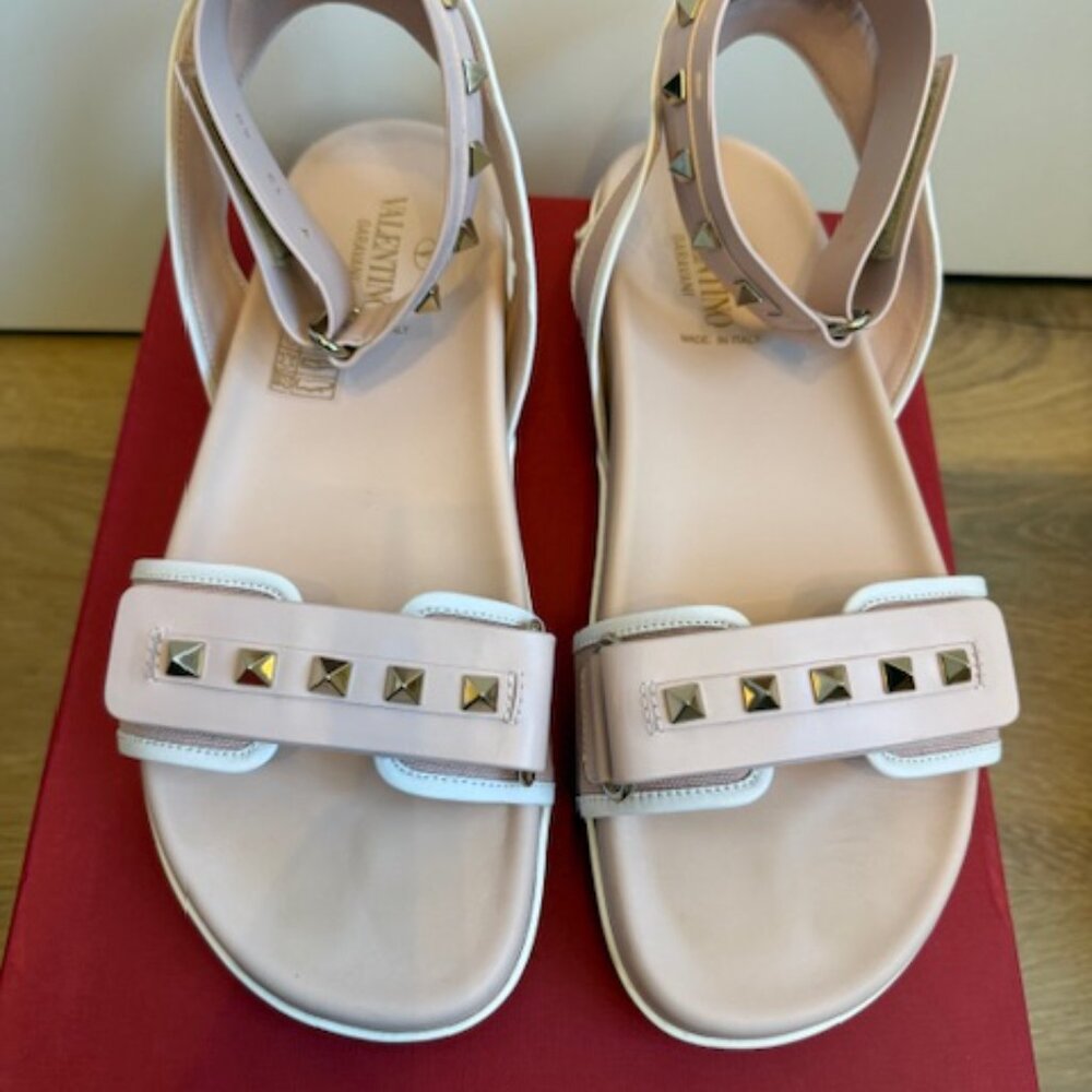 Rare Valentino Rockstud Pink Velcro Flat Sandals in Box Size 40 EU or 9/9.5 US